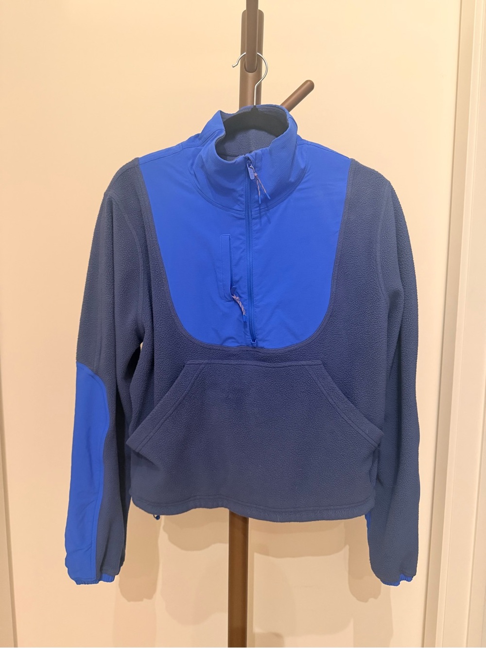 lululemon athletica Two-Tone Blue Half-Zip Fleece Pullover